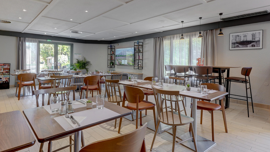 Food & Drinks 4, Campanile NATURE - Vierzon, Cher