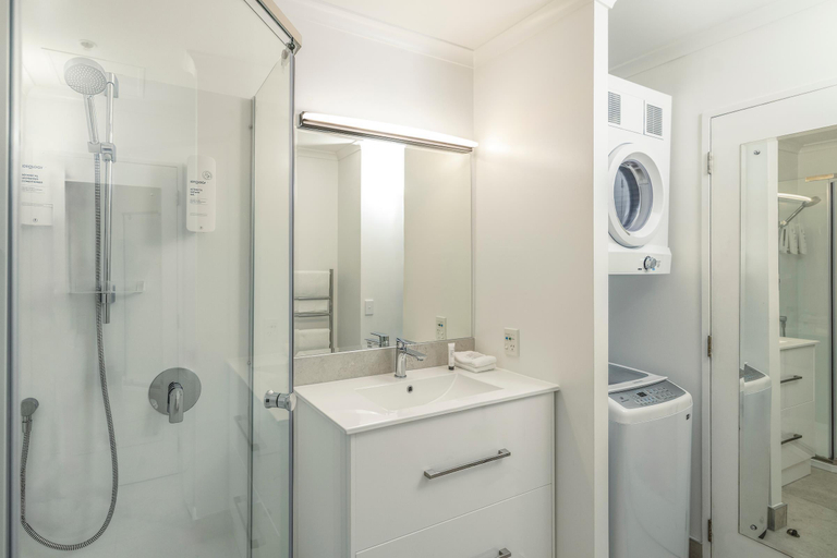 Bathroom 4, Quest Auckland Serviced Apartments, Waitakere