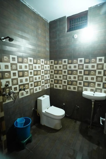 Bathroom 2, Omji Ashram - Pyare Mohan Dham, Mathura