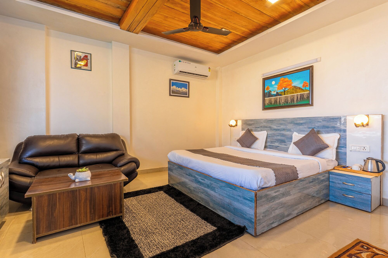 Room 1, Lake Mount, Nainital
