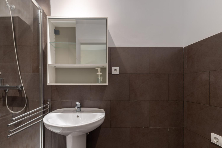 Bathroom 2, FUN BUILDING APARTMENTS by HOMEABOUT, Málaga