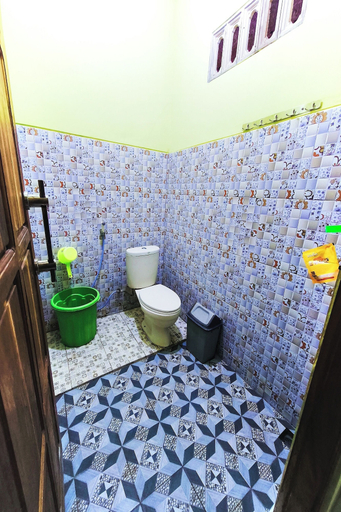 Bathroom 5, Penginapan Barokah, Gunung Kidul