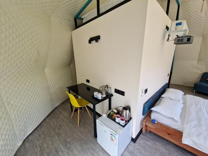Room 4, Glamping Georgia - Krikhi, Ambrolauri