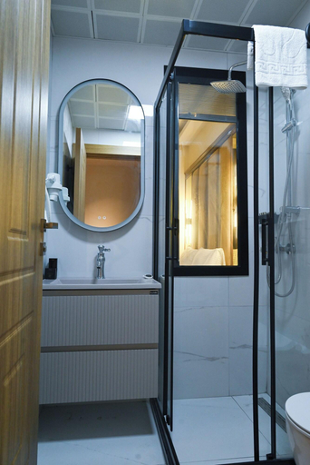 Bathroom 3, Lokka Hotel Ortakoy, Beşiktaş