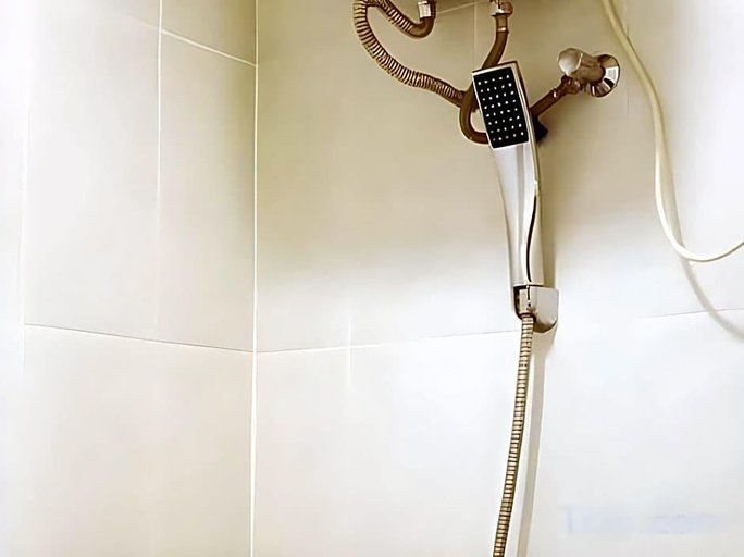 Bathroom 5, Grace Setia Hotel, Surabaya