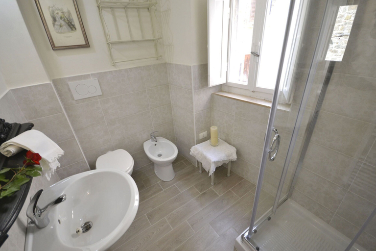 Bathroom 4, Casa Caterina, Arezzo