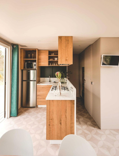 Private kitchen 3, 6-guest Escape With Private Garden & Wi-fi, Antwerpen