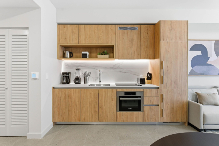 Interior 5, Miami 1BR Getaway for 4 Guests at The Crosby, Miami-Dade