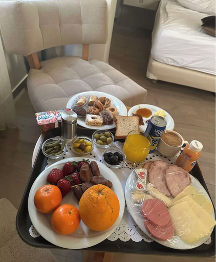 Food & Drinks 5, Hotel Sidi Yahia, Kouba