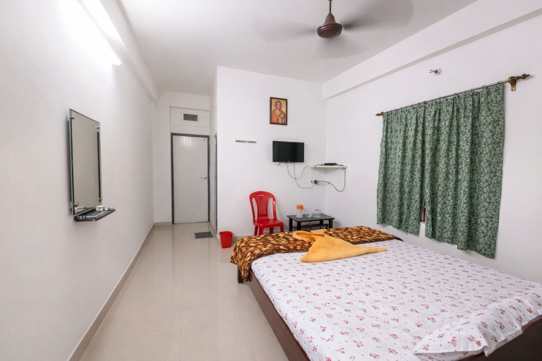 Room 4, Sandhya Guest House Digha, Purba Medinipur