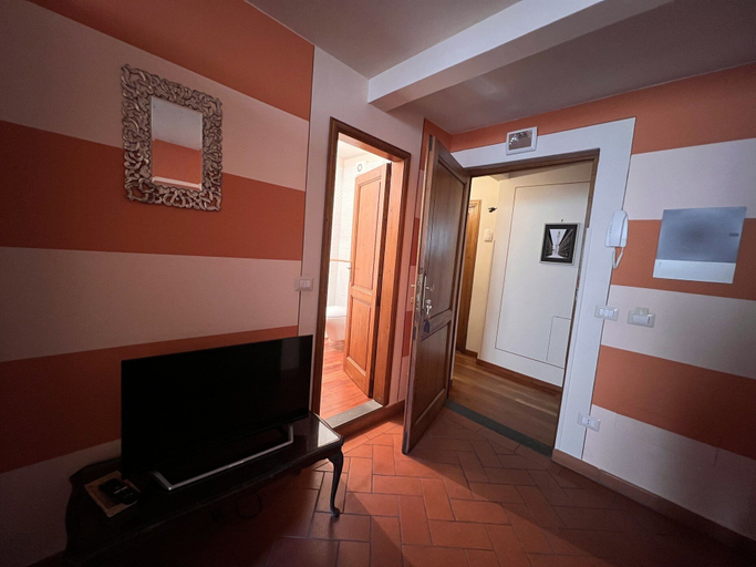 Interior 3, Boheme, Florence