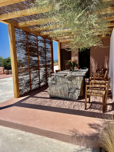 Public Area 4, Akre, South Aegean