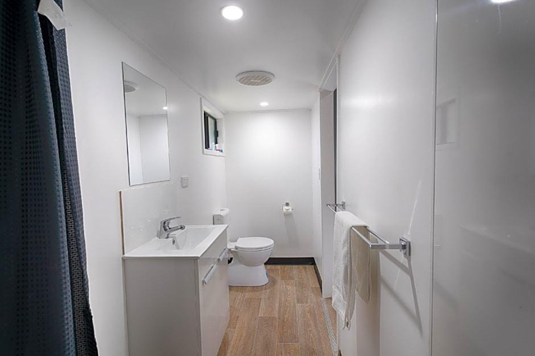 Bathroom 4, PKs Jungle Village, Douglas