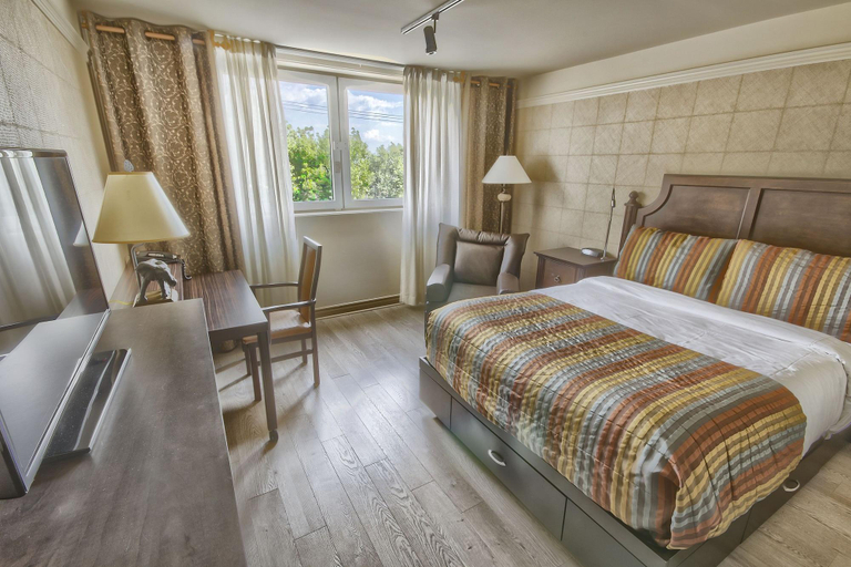 Bedroom 3, L'Hotel Quebec par JARO, Communauté-Urbaine-de-Québec