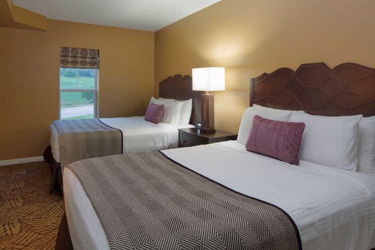 Bedroom 2, Bluegreen Vacations Suites at Hershey, Dauphin