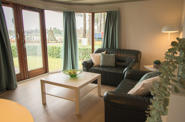 Living room 4, Stay With Beach and Minigolf Views, Antwerpen