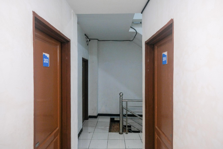 Public Area 5, Formerly RedDoorz @ Jalan Brigjend Katamso Medan 2, Medan