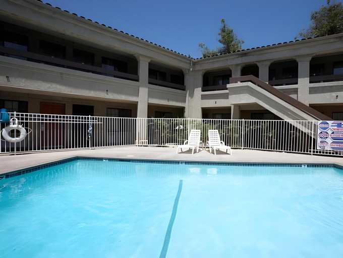 Sport & Beauty 4, Premier Inns Thousand Oaks, Ventura
