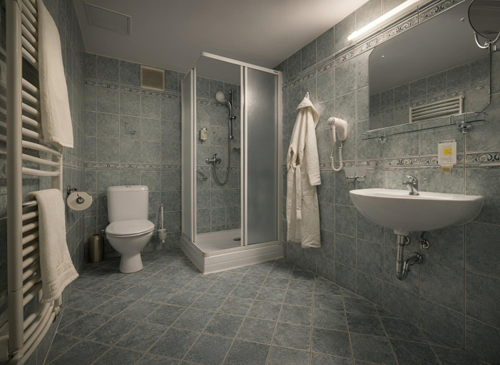 Bathroom 3, Lázeňský Hotel Pyramida I, Cheb