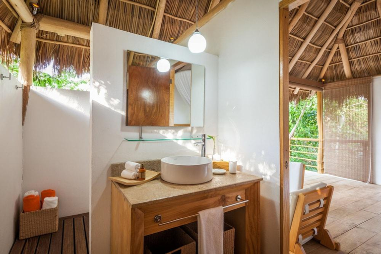 Bathroom 3, Xinalani Yoga Retreat Mexico, Cabo Corrientes