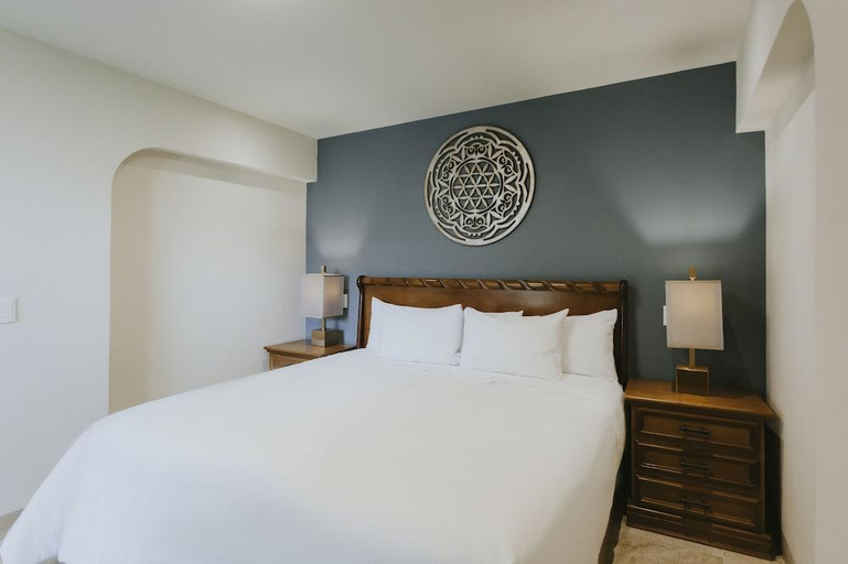Bedroom 1, Dos Patios Queretaro Curamoria Collection, Querétaro