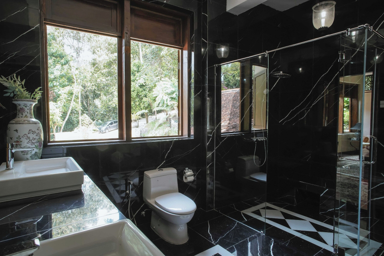 Bathroom 2, Kebun Rimba Janda Baik, Bentong