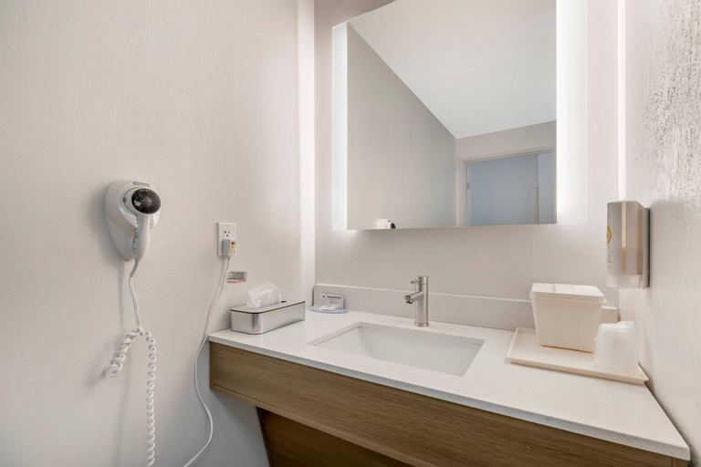 Bathroom 4, Comfort Inn BallardRoosevelt, Uintah