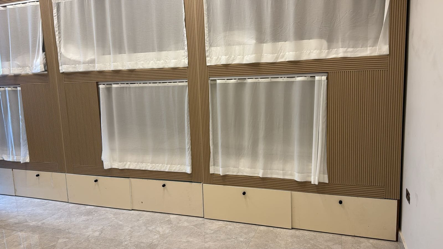 Interior 5, Luxury Golden Sand Bedspace, Dubai