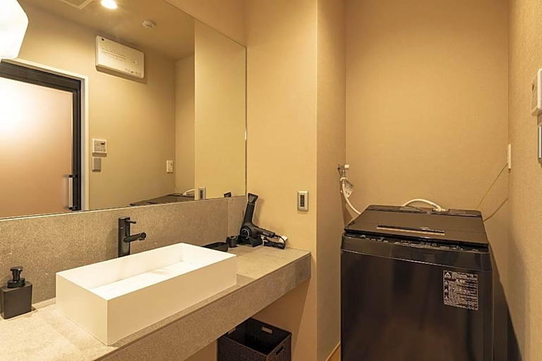 Bathroom 4, Grand Base Beppu, Beppu