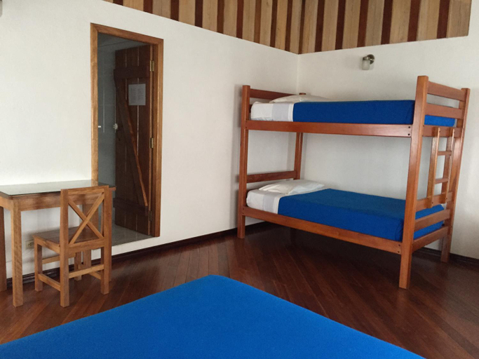 Bedroom 3, Hostal El Paisano, Tena