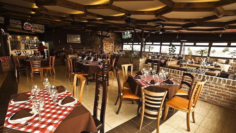 Food & Drinks, First Inn Hotel & Business, Chiautla