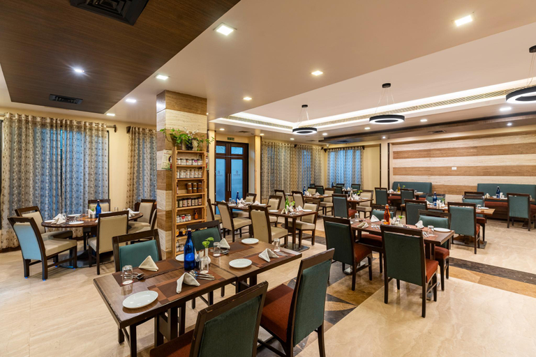 Food & Drinks 5, Hotel Amantra Comfort, Udaipur