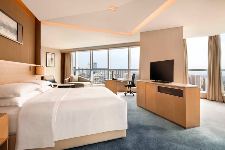 Bedroom 3, Hilton Chengdu, Chengdu