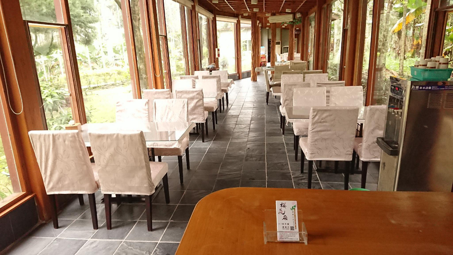 Food & Drinks 3, Sakura Villa, Nantou