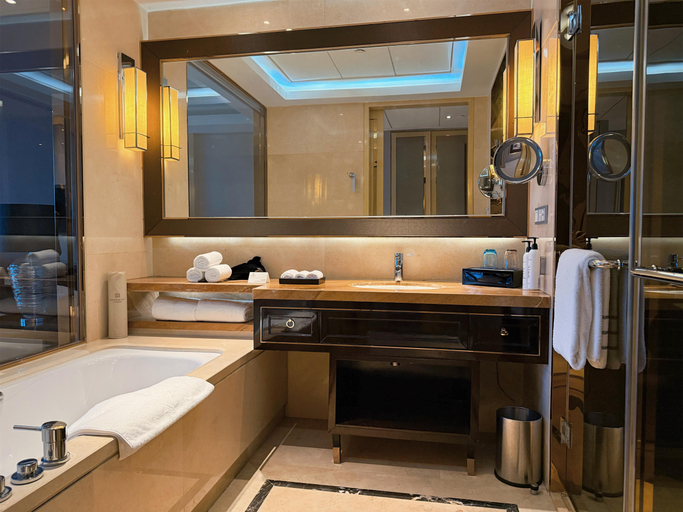 Bathroom 5, Wanda Realm Dandong, Dandong