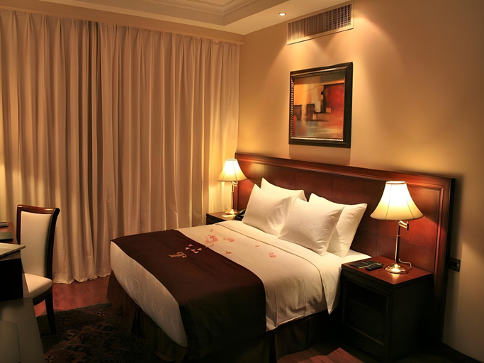 Bedroom 3, TRIANON ROYAL HOTEL, Abu Dhabi City