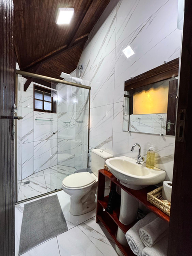 Bathroom 3, Pousada Arvore Centenaria, São Thomé das Letras