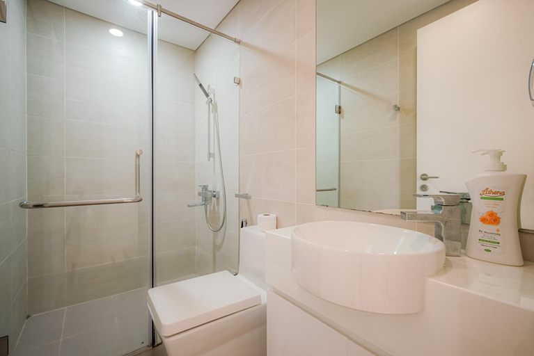 Bathroom 2, SUN Apartment - Millennium Spacious Aparts, Pool and CENTRAL Location, District 4