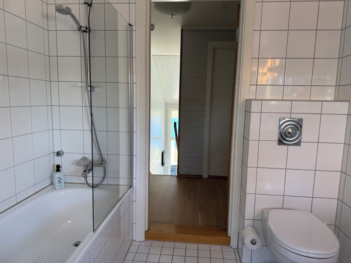 Bathroom 2, Havna Tjøme Apartments, Tjøme