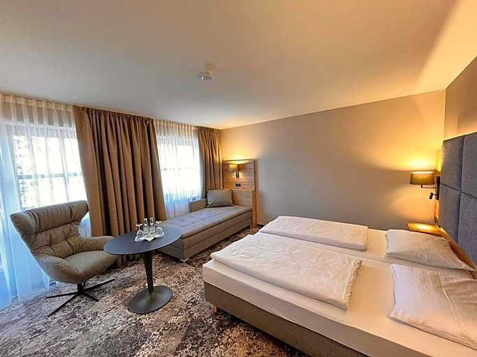 Bedroom 3, Appartement Hotel Holzl, München
