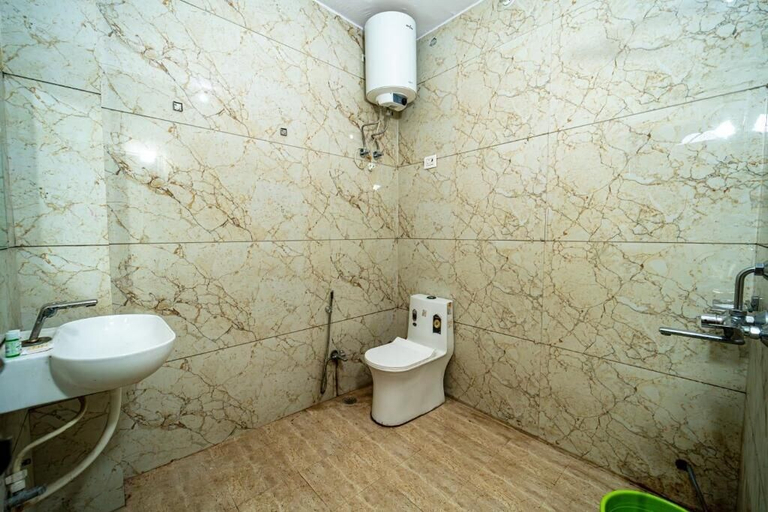 Bathroom 5, Omji Ashram- Kathiya Mandir, Faizabad