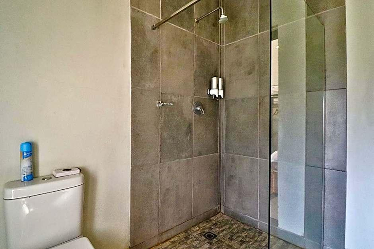 Bathroom 4, Valley Of The Rainbow, Nkangala