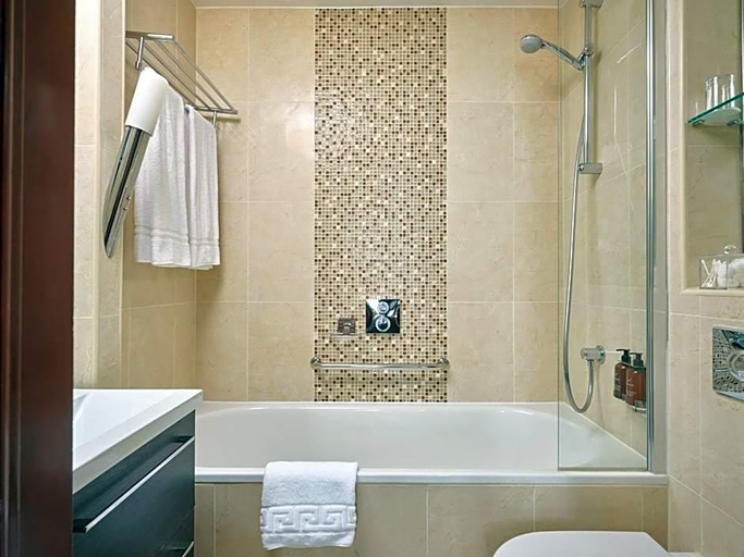 Bathroom 4, Moonlight, London
