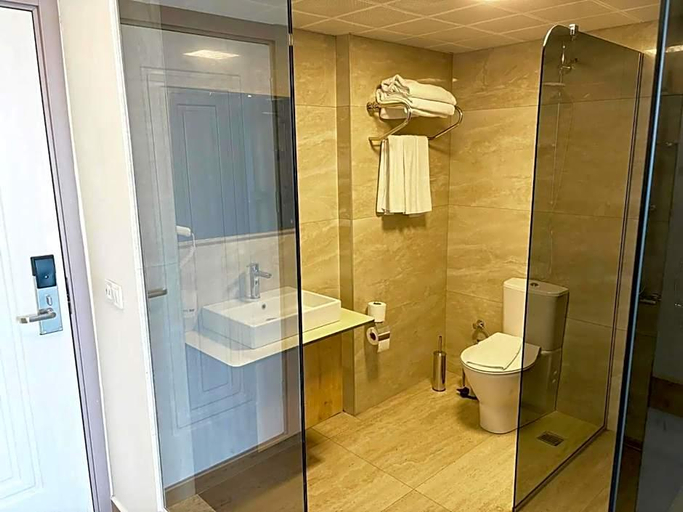Bathroom 5, Azak Beach Hotel, Alanya
