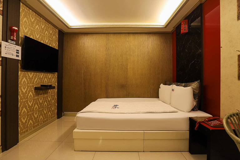 Bedroom 3, Incheon Songrim-dong Palace Motel, Dong