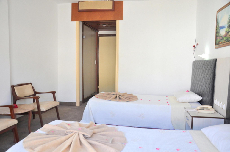 Bedroom 3, Mustis Royal Plaza Hotel, Marmaris