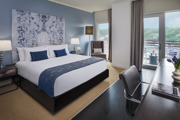 Bedroom 3, The Fontaine, Kansas City