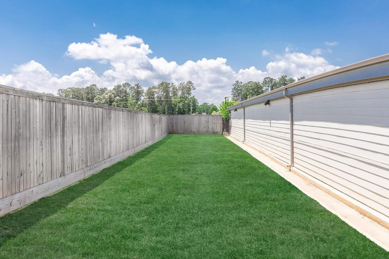 Property grounds 5, Landing Apartments Conroe Near Panorama Village, Montgomery