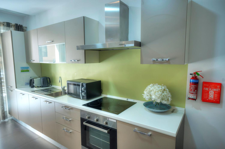 Others 5, Bright & Large 2bedrooms in Sliema center MPOR1-1