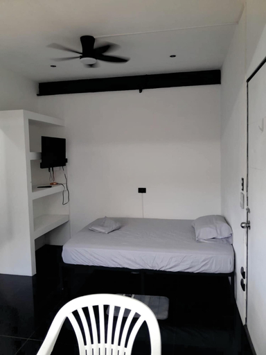 Room 2, Costa Rica Walk In, San José